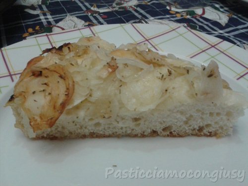 focaccia con cipolle di breme a