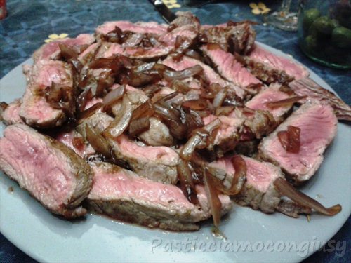 rosbeef con cipolle in agrodolce